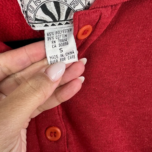 Sunterra | Vintage Red Sweater - Picture 4 of 6